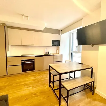 Cervantes Céntrico Con Garaje Appartement *