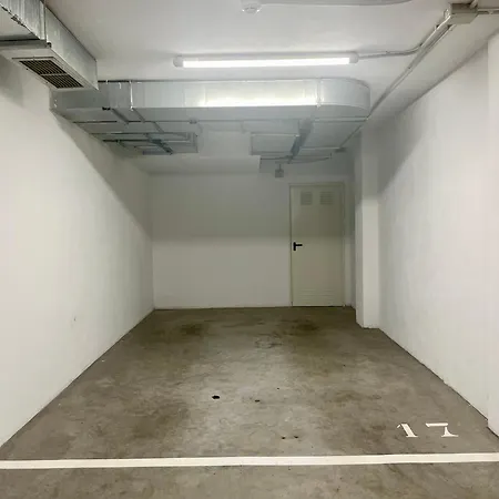 Cervantes Centrico Con Garaje 公寓 *