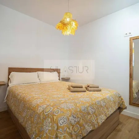 Cervantes Céntrico Con Garaje Apartamento