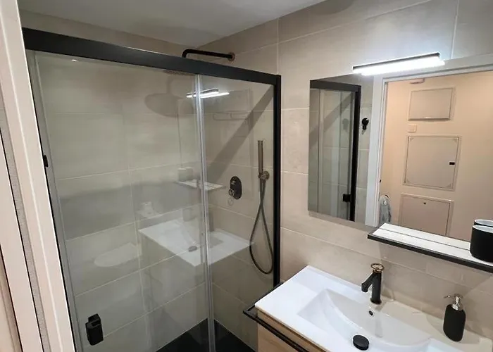 Apartment Cervantes Centrico Con Garaje Gijon