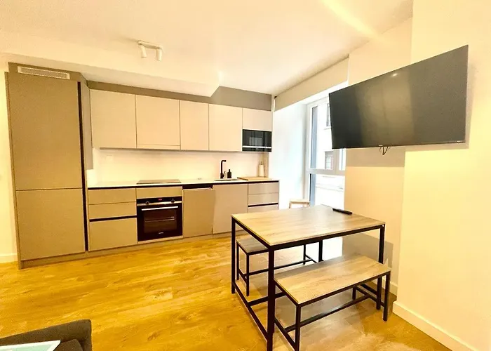 Cervantes Centrico Con Garaje Apartment *