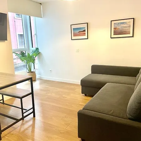 Apartamento Cervantes Centrico Con Garaje *